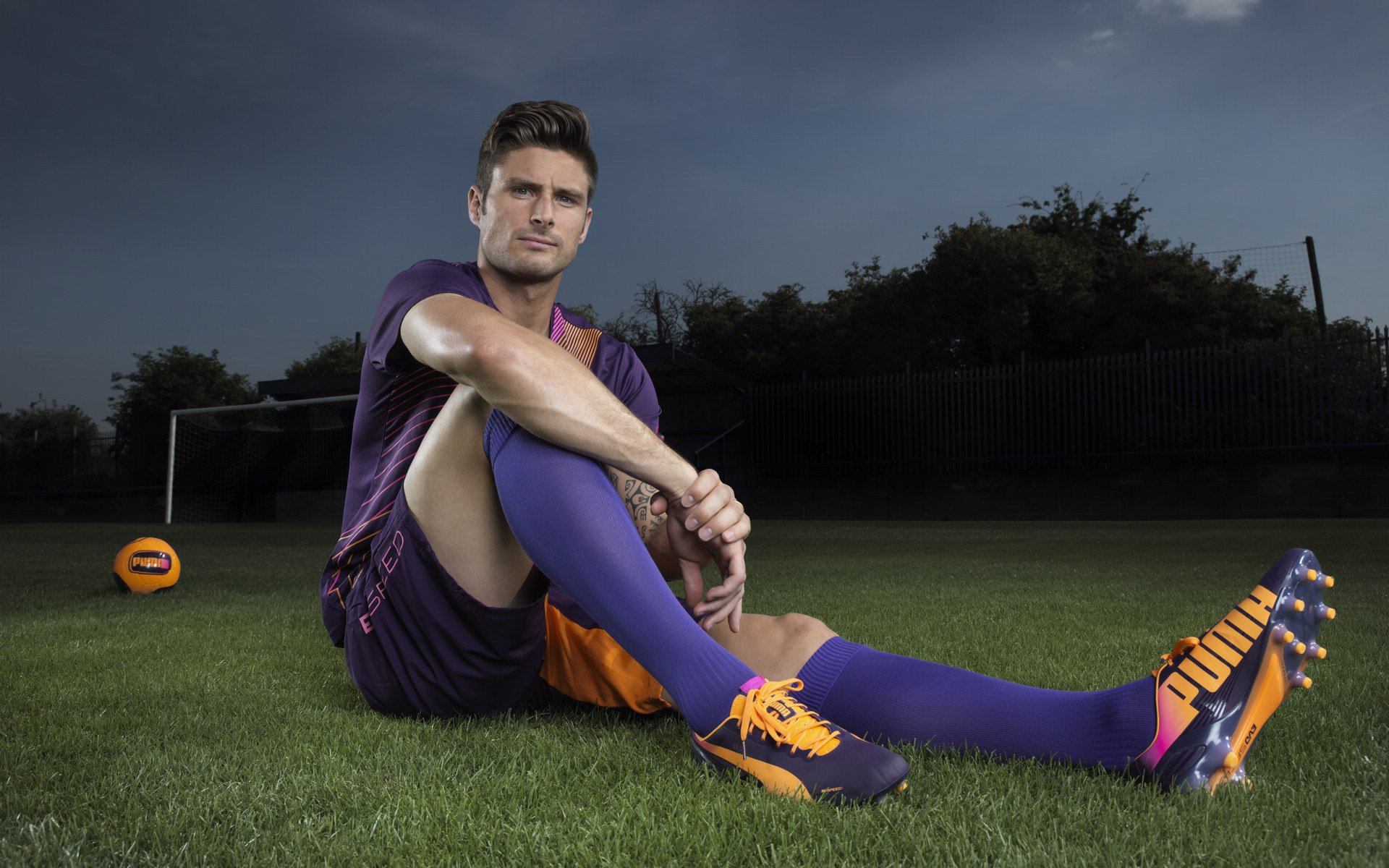 _红土季节：泥土场上的拼搏和荣耀_，红泥土有什么用途