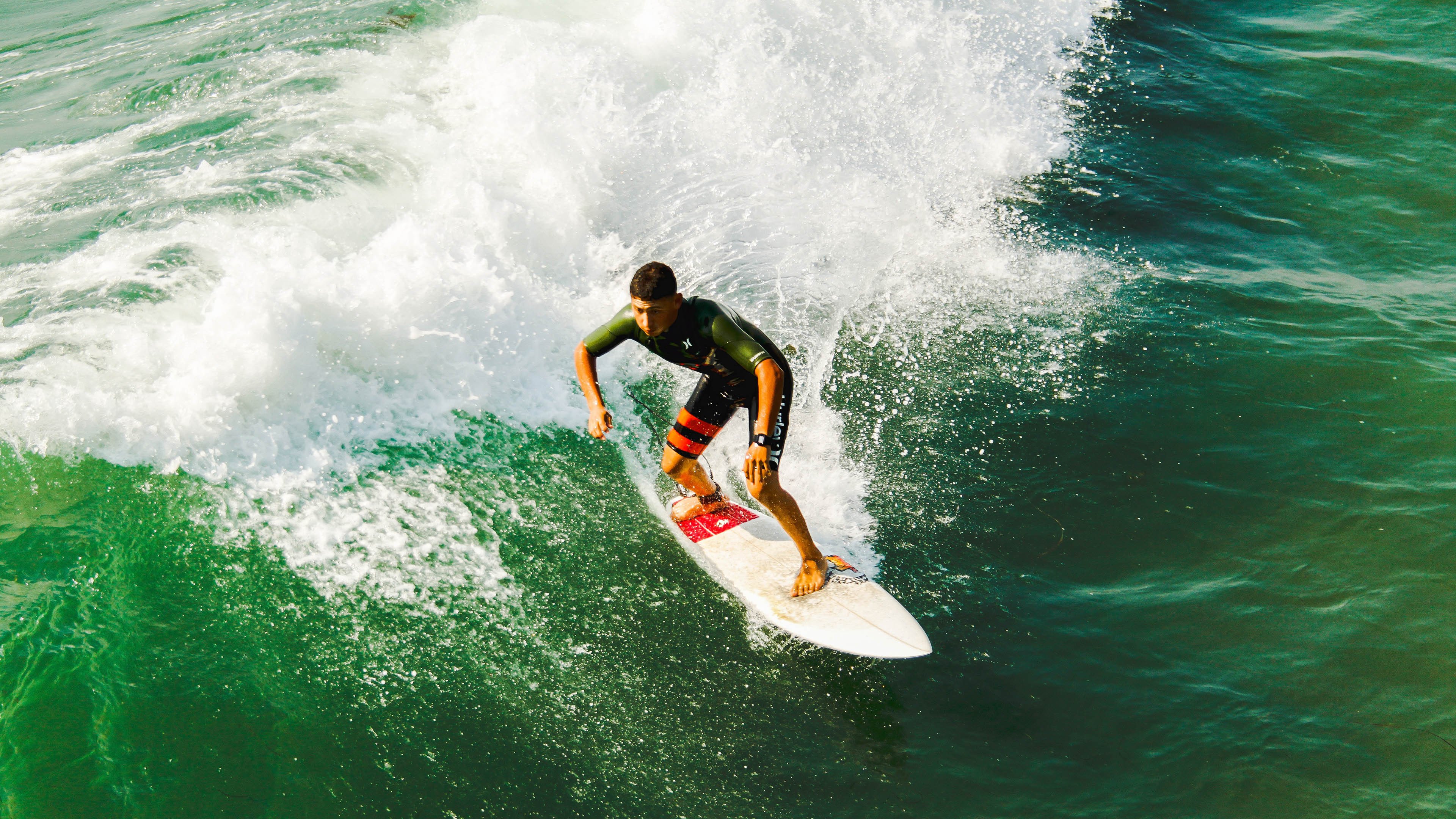 九游网-球迷“热搜”排行榜：最受关注的欧冠比赛瞬间，欧冠热门球星